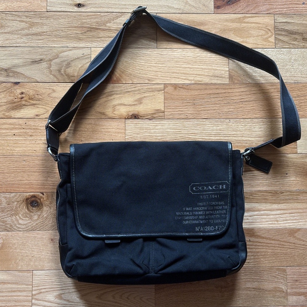 Coach Messenger bag